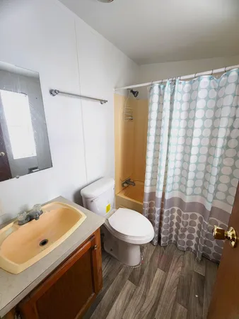 $120,000 | 2332 West Houghton Lake Road, Unit B, Lake City, MI 49651