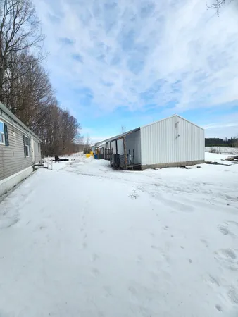 $120,000 | 2332 West Houghton Lake Road, Unit B, Lake City, MI 49651