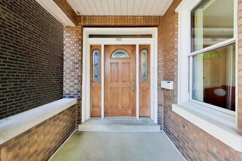 $725,000 | 3427 South Emerald Avenue, Chicago, IL 60616