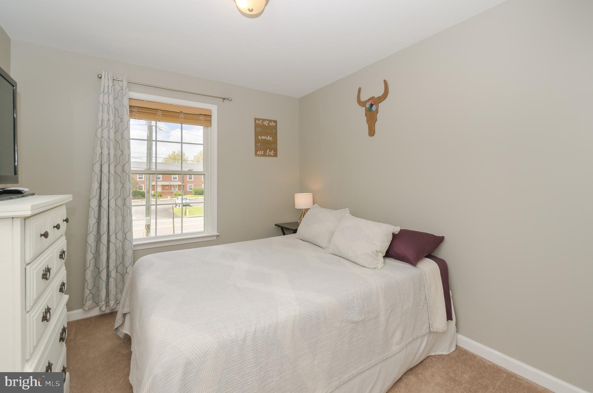 2738 Cox Neck Road Chester, MD 21619 - Photo 20 of 34 3rd Bedroom
