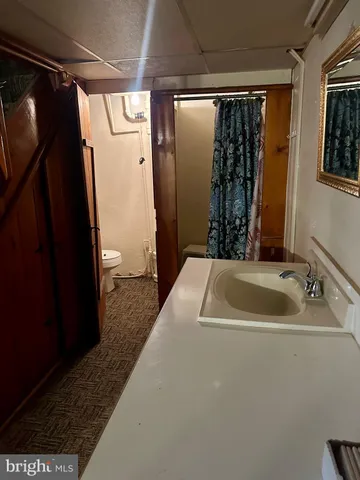 a view of utility room