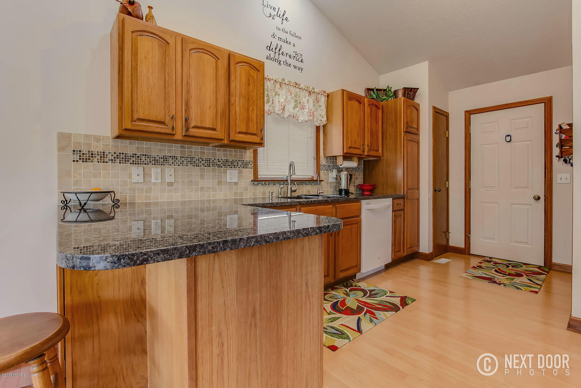 15665 Riverside Drive Spring Lake, MI 49456 - Photo 5 of 35 15665-Riverside-Rd_0057_blended