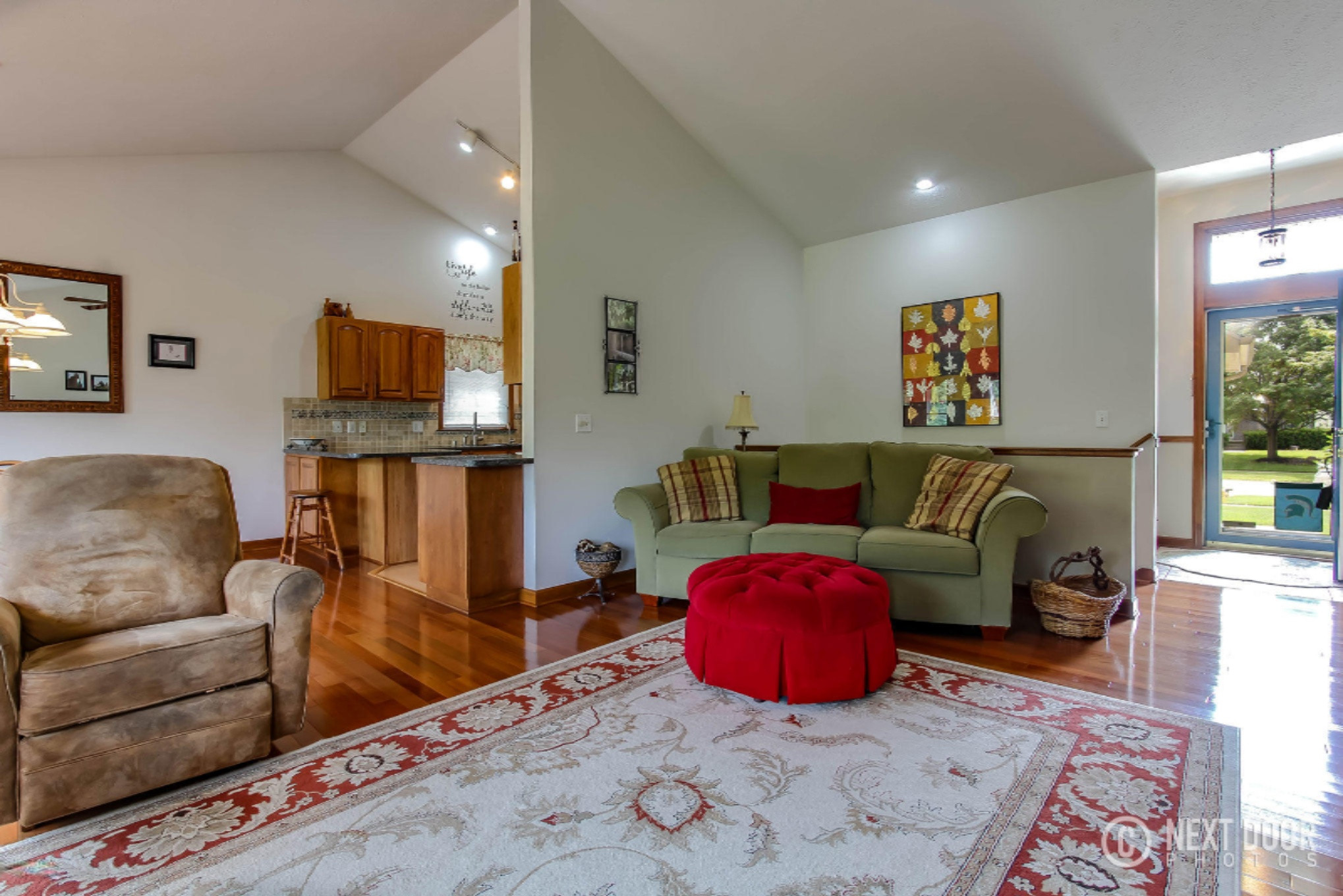15665 Riverside Drive Spring Lake, MI 49456 - Photo 9 of 35 15665-Riverside-Rd_0042_blended