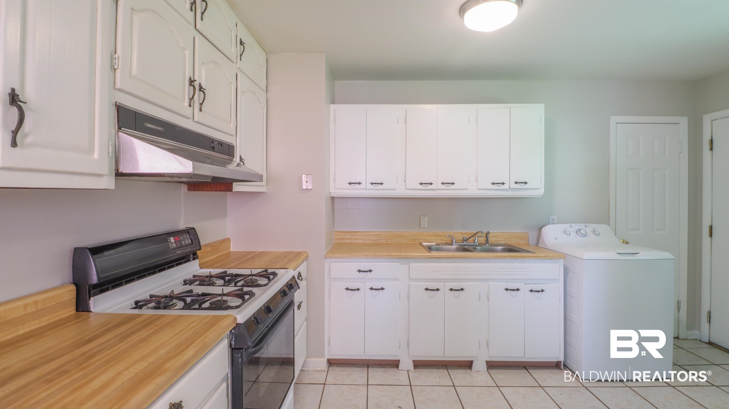 4107 Latimer Lane Mobile, AL 36609 - Photo 6 of 17
