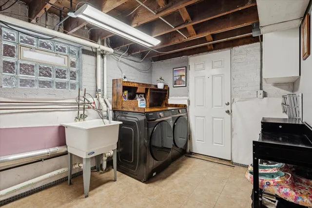 $480,000 | 5040 North Moody Avenue, Chicago, IL 60630