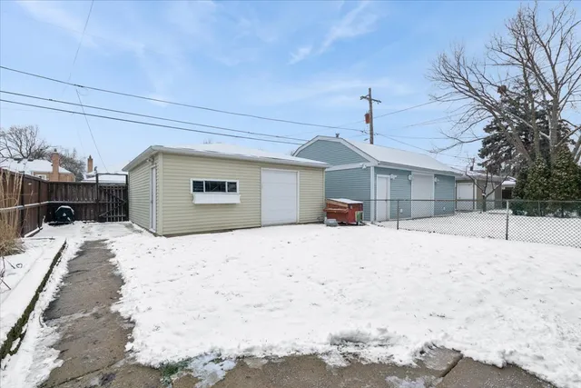 $480,000 | 5040 North Moody Avenue, Chicago, IL 60630