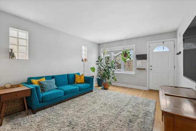 $480,000 | 5040 North Moody Avenue, Chicago, IL 60630