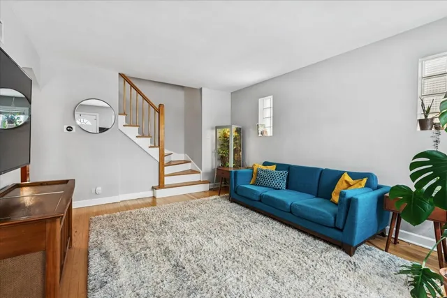 $480,000 | 5040 North Moody Avenue, Chicago, IL 60630