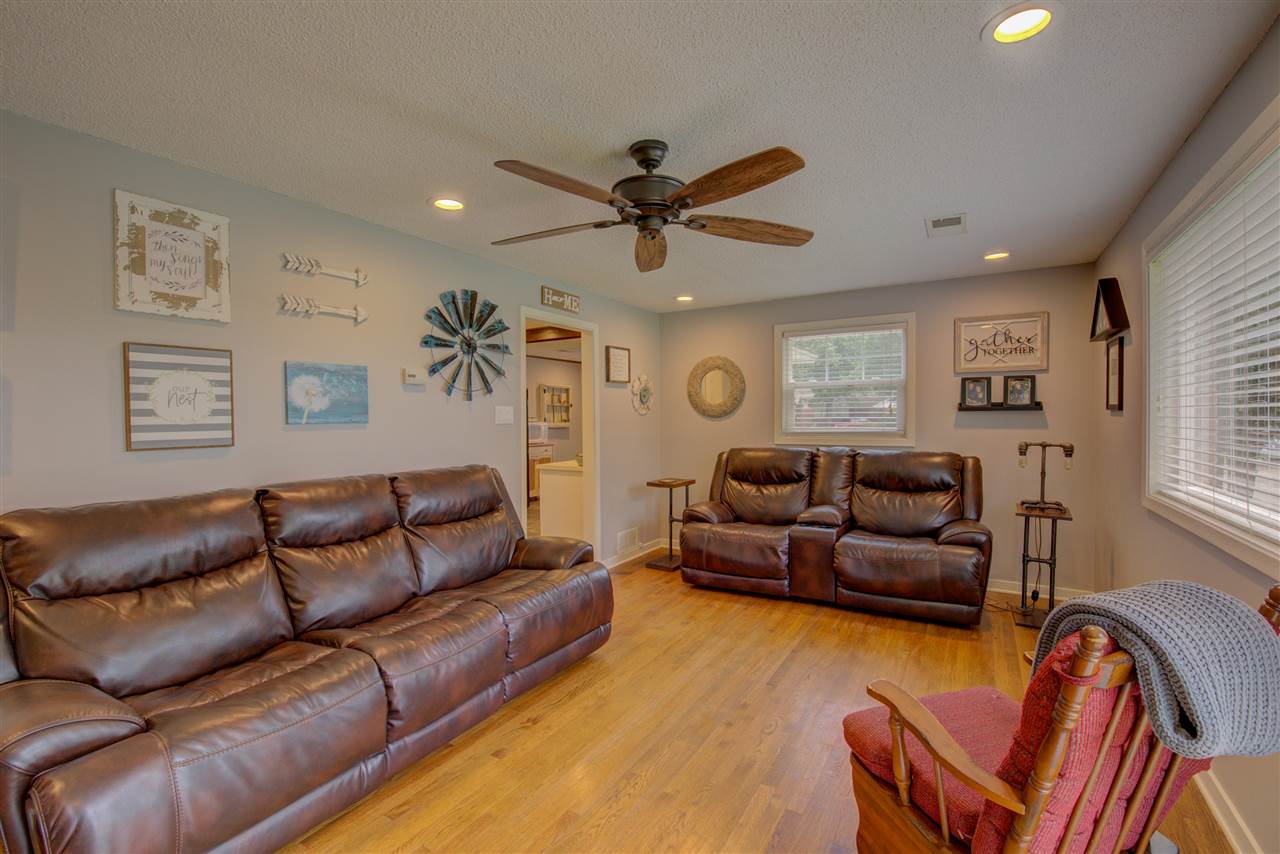 489 Malboro Road Memphis, TN 38120 - Photo 4 of 18 Gallery Image 4