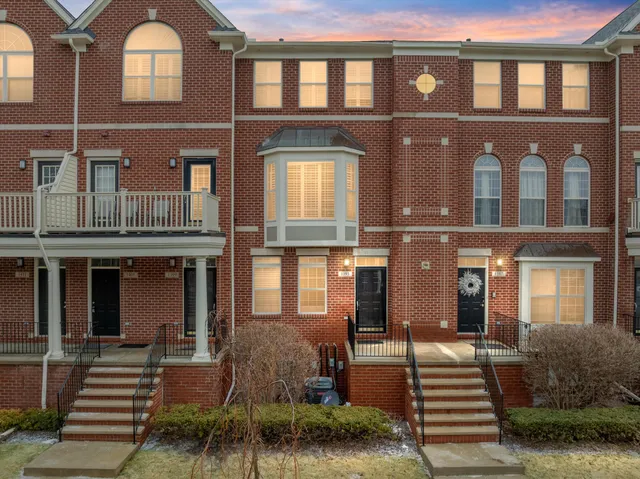 $393,000 | 1393 Raliegh Place, Troy, MI 48084