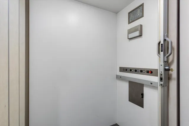 $393,000 | 1393 Raliegh Place, Troy, MI 48084