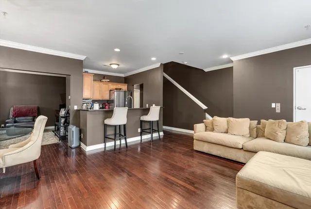 $393,000 | 1393 Raliegh Place, Troy, MI 48084