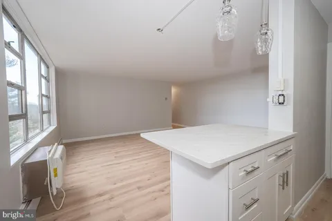 $279,000 | 1030 East Lancaster Avenue, Unit 702, Bryn Mawr, PA 19010