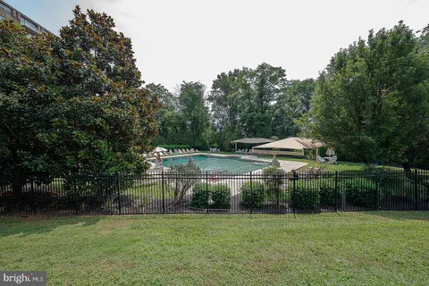 $279,000 | 1030 East Lancaster Avenue, Unit 702, Bryn Mawr, PA 19010