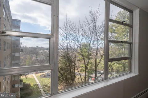 $279,000 | 1030 East Lancaster Avenue, Unit 702, Bryn Mawr, PA 19010