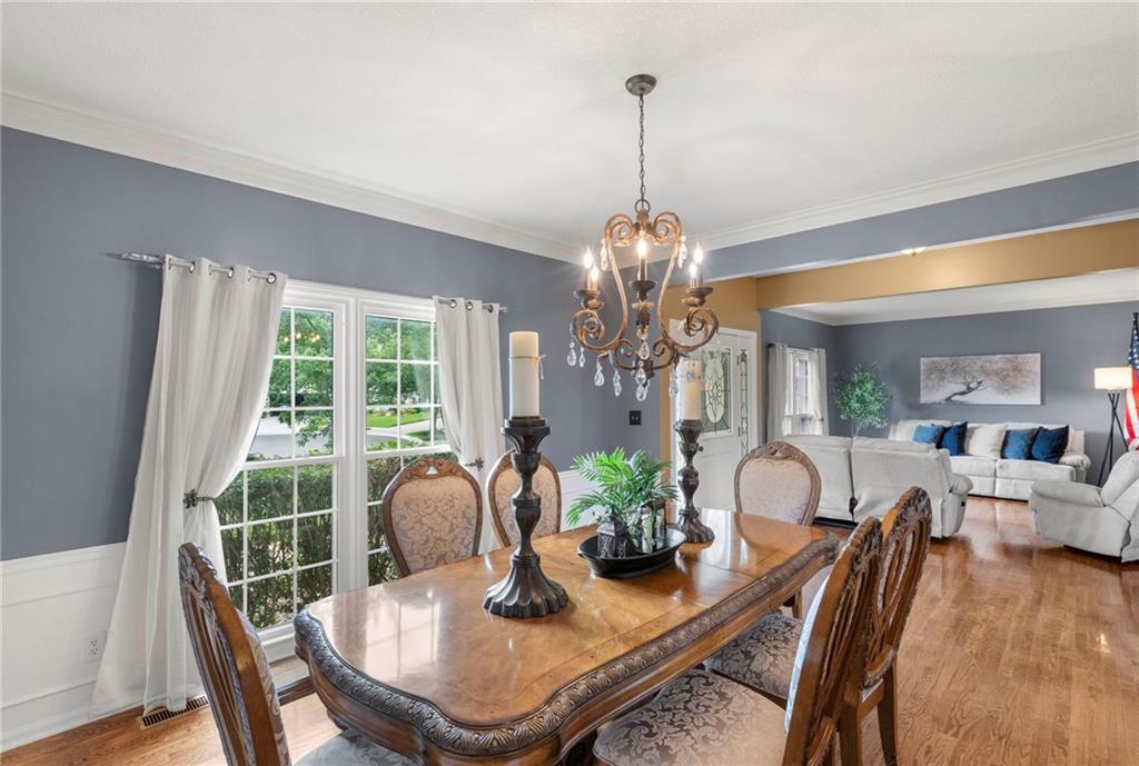 12811 Reeder Street Overland Park, KS 66213 - Photo 7 of 53