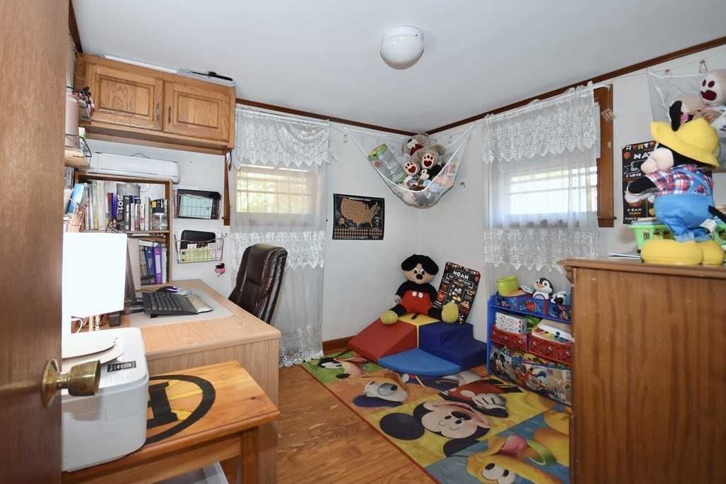 23 Trask Road Plymouth, MA 02360 - Photo 11 of 20 a work place with microwave and dresser