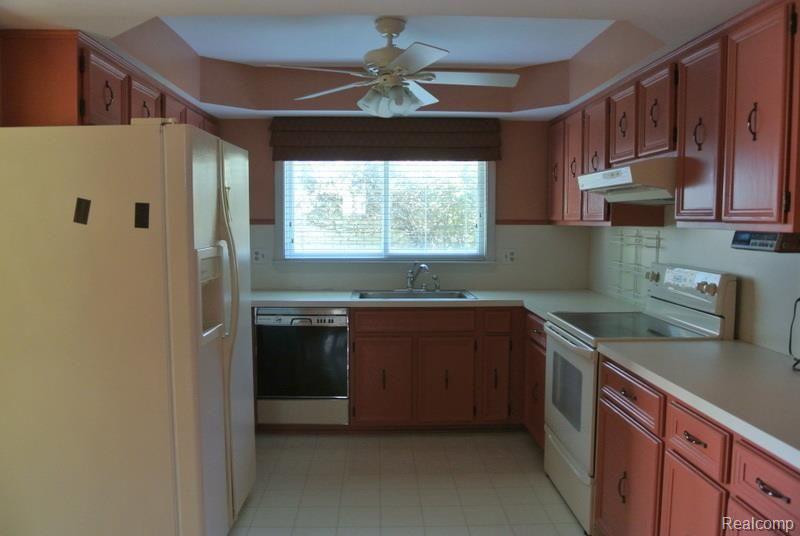 5834 Wedgewood Road Canton, MI 48187 - Photo 5 of 27 DSC_7884.jpg