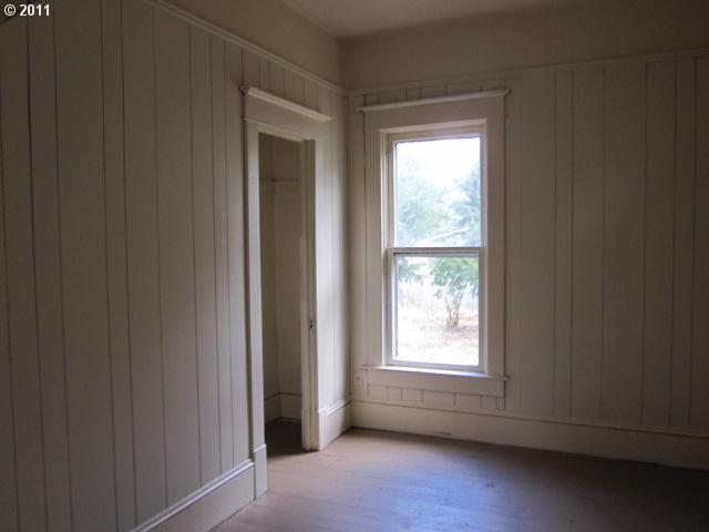 1723 Southeast Mill Street Roseburg, OR 97470 - Photo 9 of 15