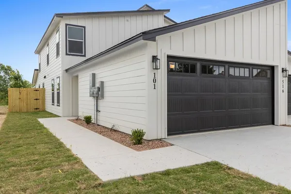 $329,900 | 516 Paso Fino Street, Unit 101, Robinson, TX 76706
