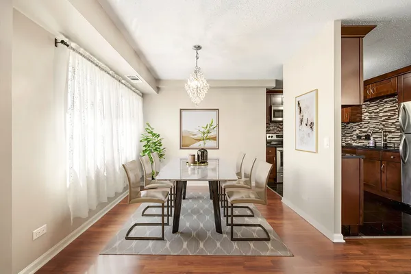 $249,900 | 1800 Huntington Boulevard, Unit 412, Hoffman Estates, IL 60169