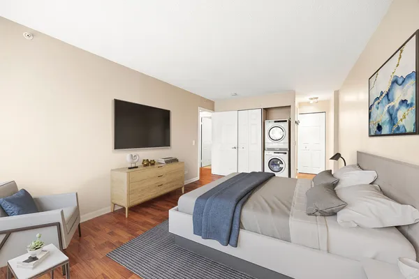 $249,900 | 1800 Huntington Boulevard, Unit 412, Hoffman Estates, IL 60169