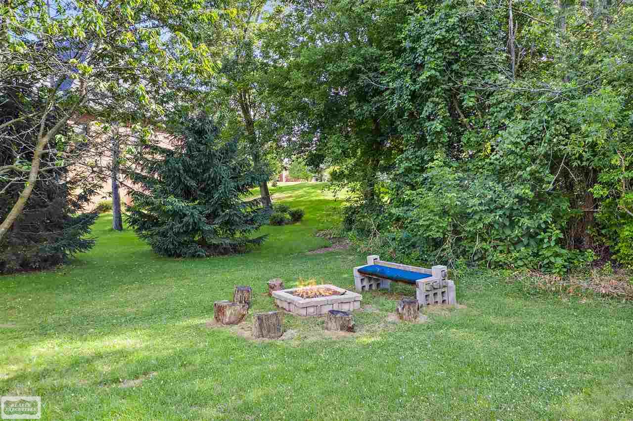1128 East Gunn Road Rochester, MI 48306 - Photo 9 of 31 50018173-8.JPG