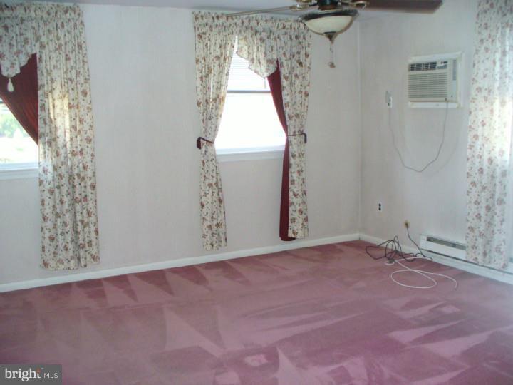 262 Haverford Road Folsom, PA 19033 - Photo 11 of 16 Bedroom - Main