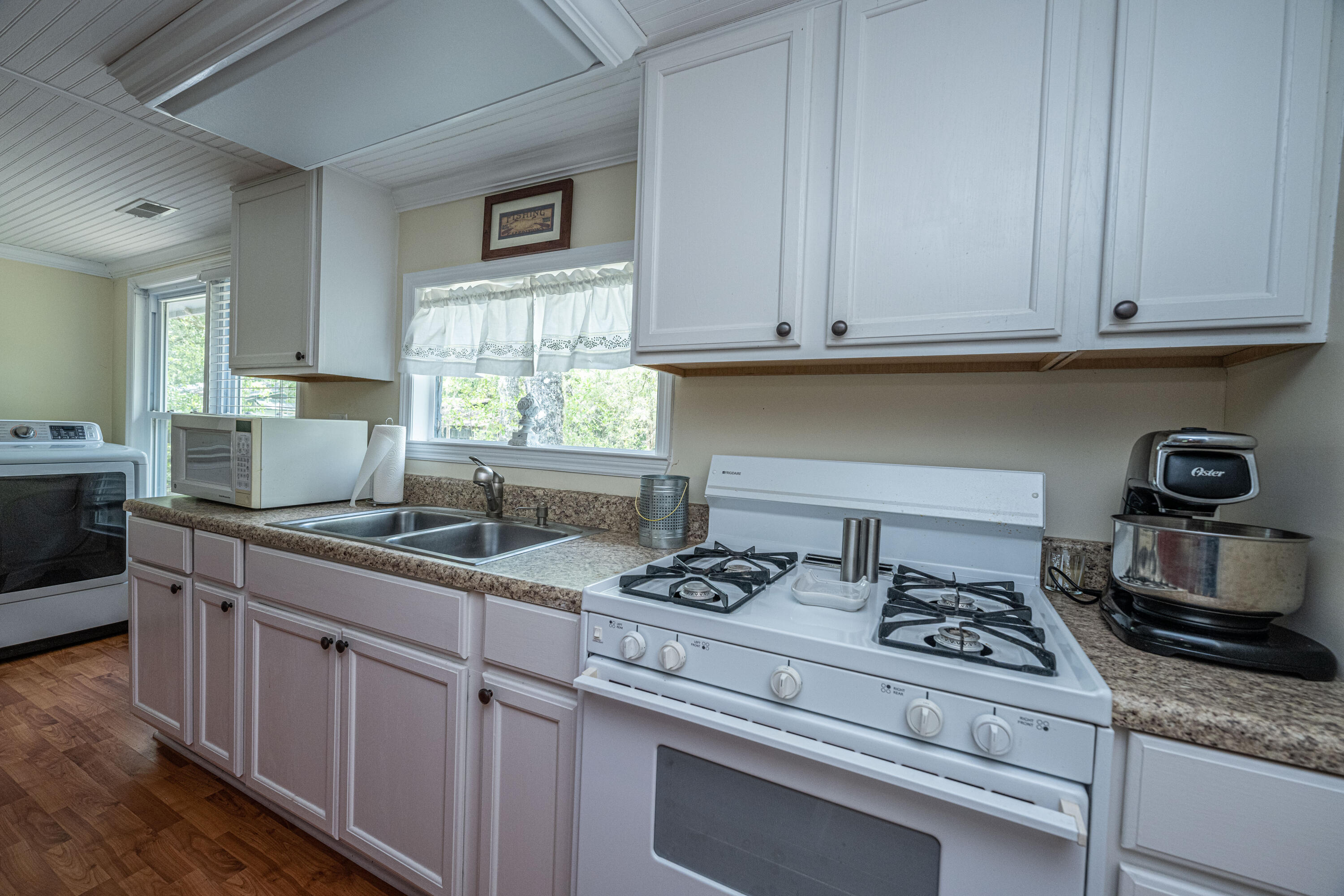 100 Hannibal Drive Ridgeville, SC 29472 - Photo 12 of 38 Gas Range