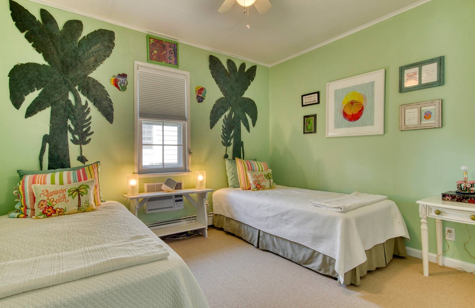 32 Chestnut Street Sag Harbor, NY 11963 - Photo 4 of 12