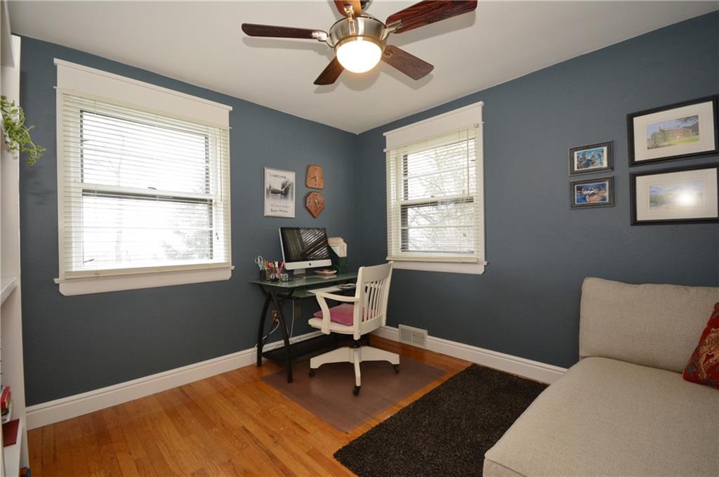 520 Fort Couch Road Pittsburgh, PA 15241 - Photo 17 of 25 a workspace with wooden floor and a window
