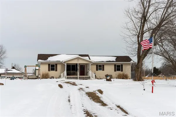 $250,000 | 20243 County Road 5-224, Lebanon, MO 65536