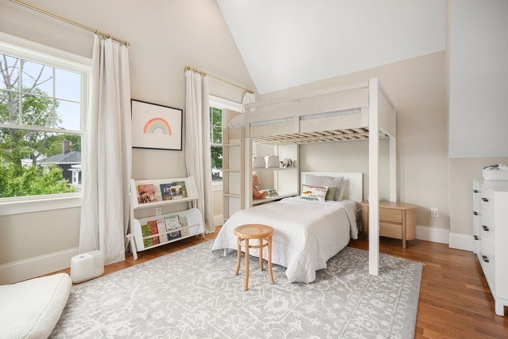 11 Wenlock Road Boston, MA 02122 - Photo 15 of 24 Gallery Image 15
