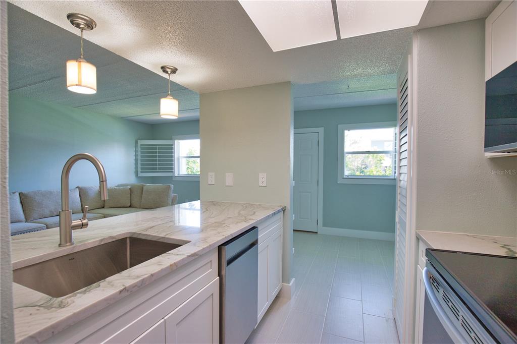 902 Gibbs Road, Unit 184 Venice, FL 34285 - Photo 15 of 49