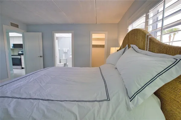 $385,000 | 902 Gibbs Road, Unit 184, Venice, FL 34285