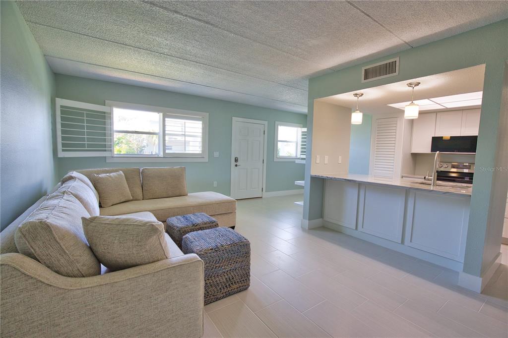 902 Gibbs Road, Unit 184 Venice, FL 34285 - Photo 7 of 49