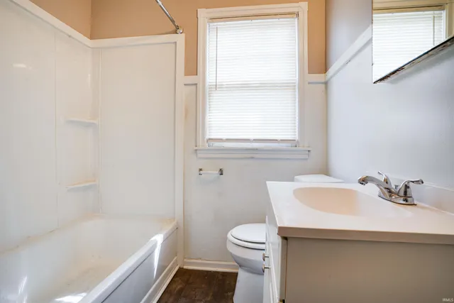 $94,900 | 1225 South Harlan Avenue, Evansville, IN 47714