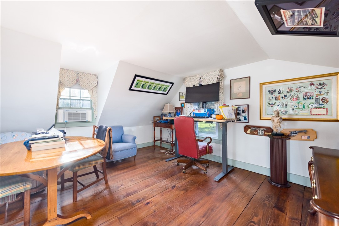 2424 Tower Hill Road North Kingstown, RI 02874 - Photo 20 of 47