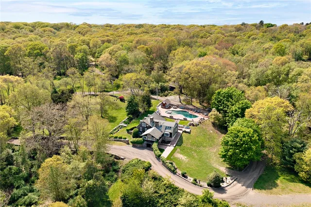 $10,000,000 | 2424 Tower Hill Road, North Kingstown, RI 02874
