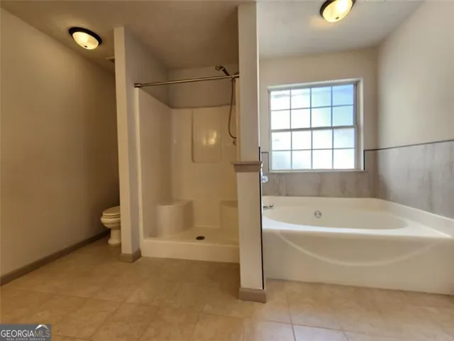 $1,990 | 424 Village Bluff Drive, Lawrenceville, GA 30046