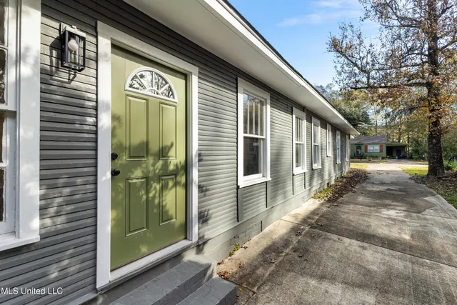 $179,900 | 1316 North 5th Avenue, Laurel, MS 39440