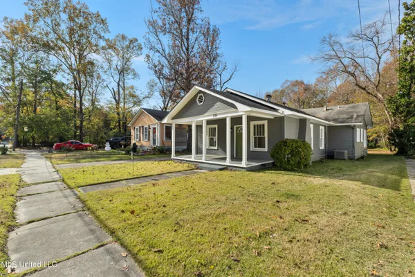 $179,900 | 1316 North 5th Avenue, Laurel, MS 39440