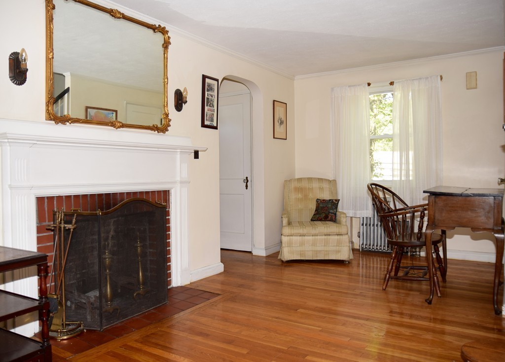 8 Myopia Road Boston, MA 02136 - Photo 2 of 14