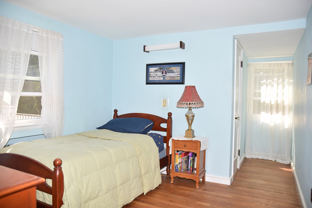 8 Myopia Road Boston, MA 02136 - Photo 9 of 14