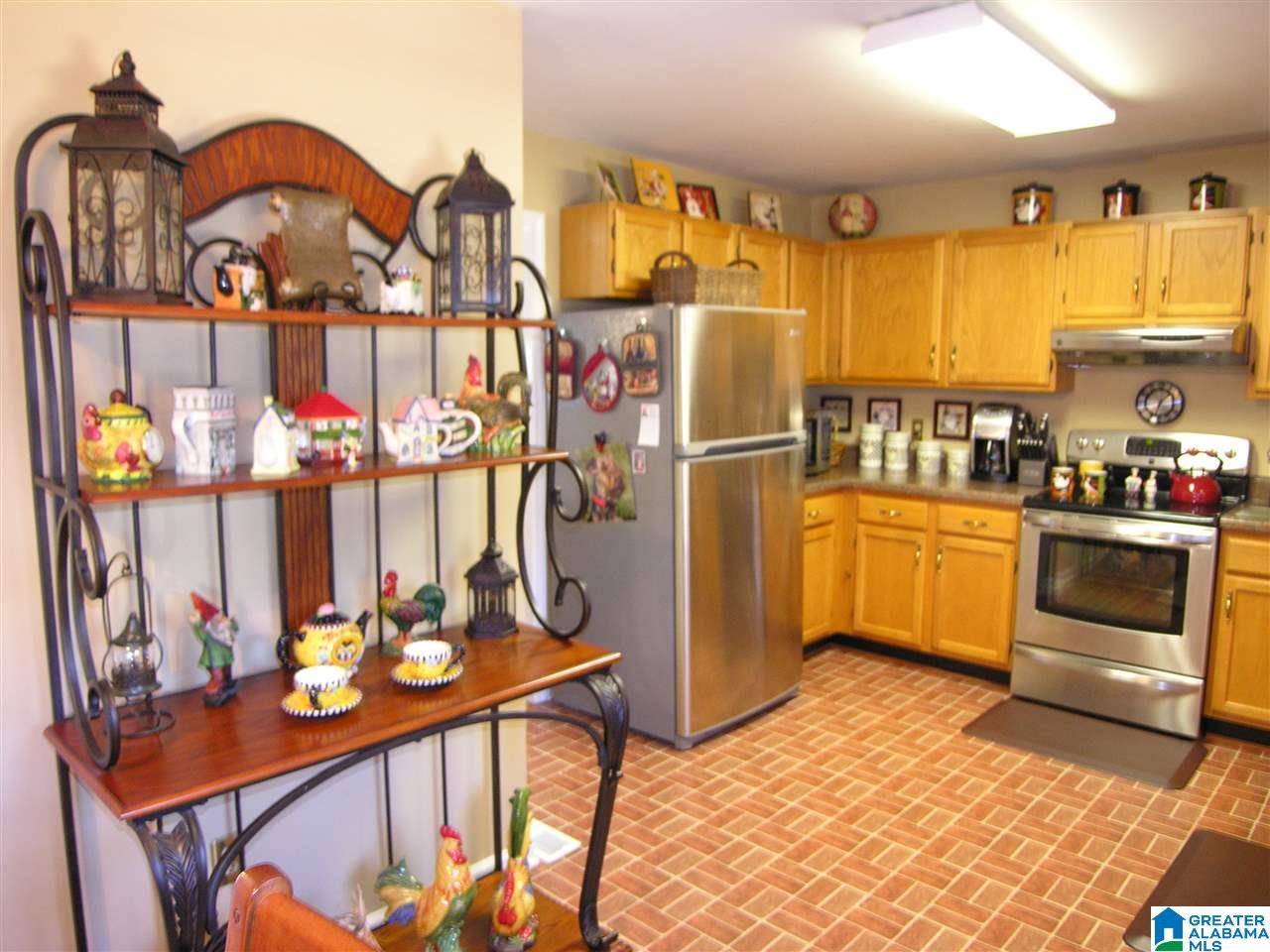 219 Southwood Road Birmingham, AL 35209 - Photo 7 of 37