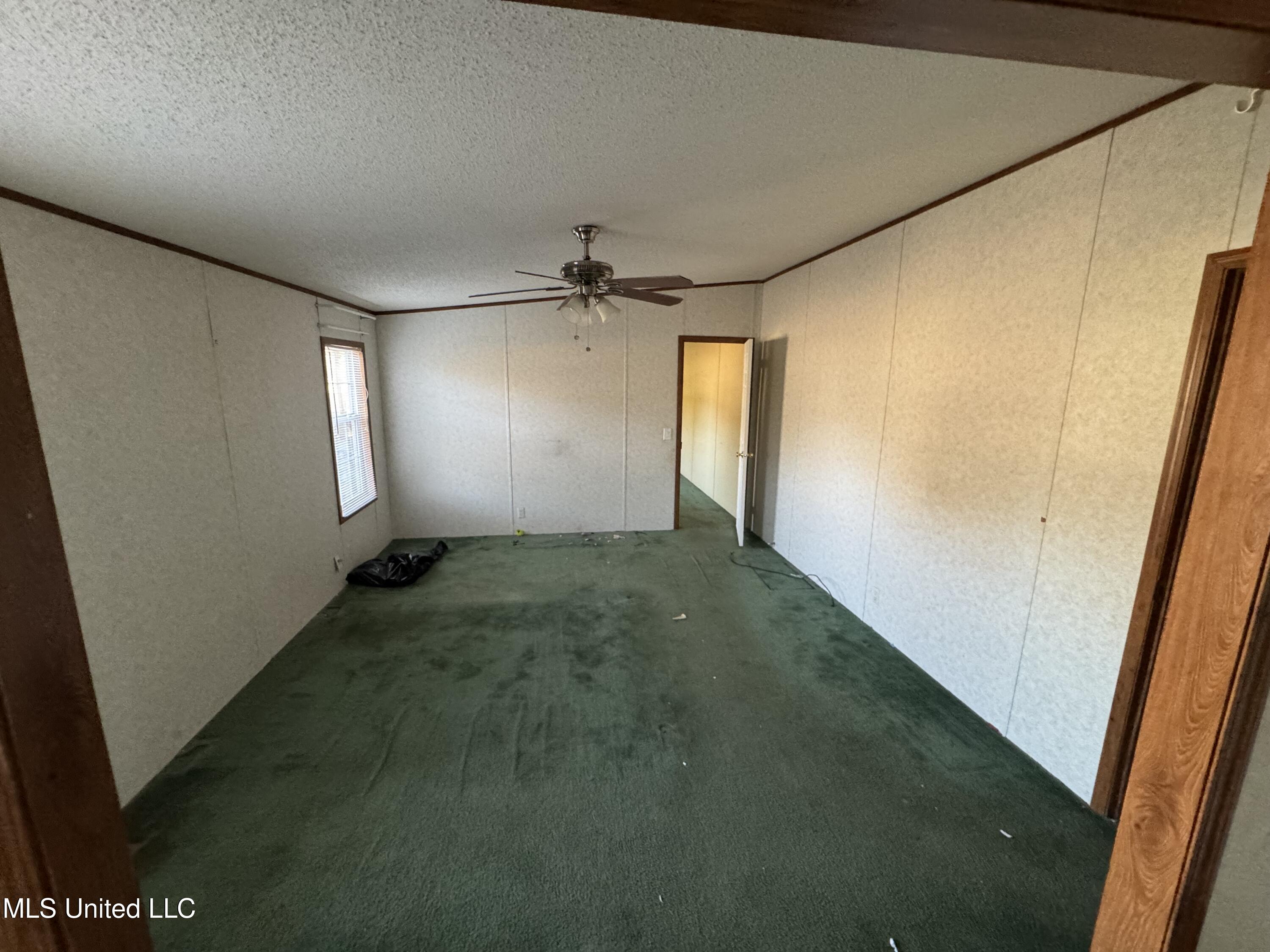 2041 King Road Southaven, MS 38672 - Photo 6 of 22 IMG_4241