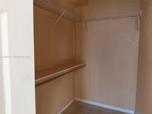 $1,925 | 83 Northeast 13th Street, Unit 15, Homestead, FL 33030