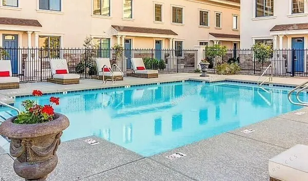 $2,950 | 4438 North 27th Street, Unit 13, Phoenix, AZ 85016