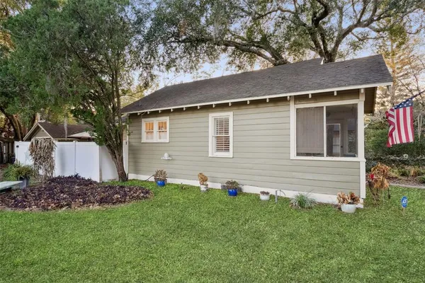 $325,000 | 250 Orange Place, Maitland, FL 32751