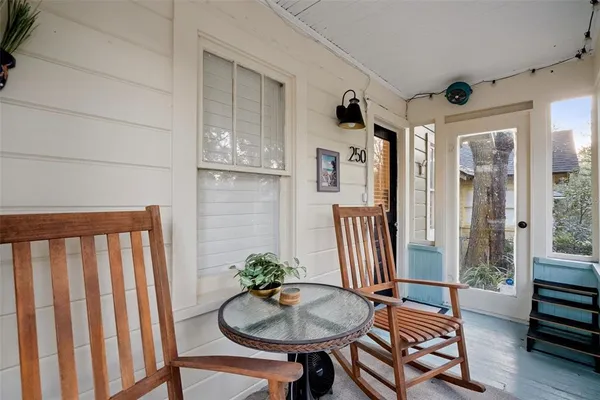 $325,000 | 250 Orange Place, Maitland, FL 32751
